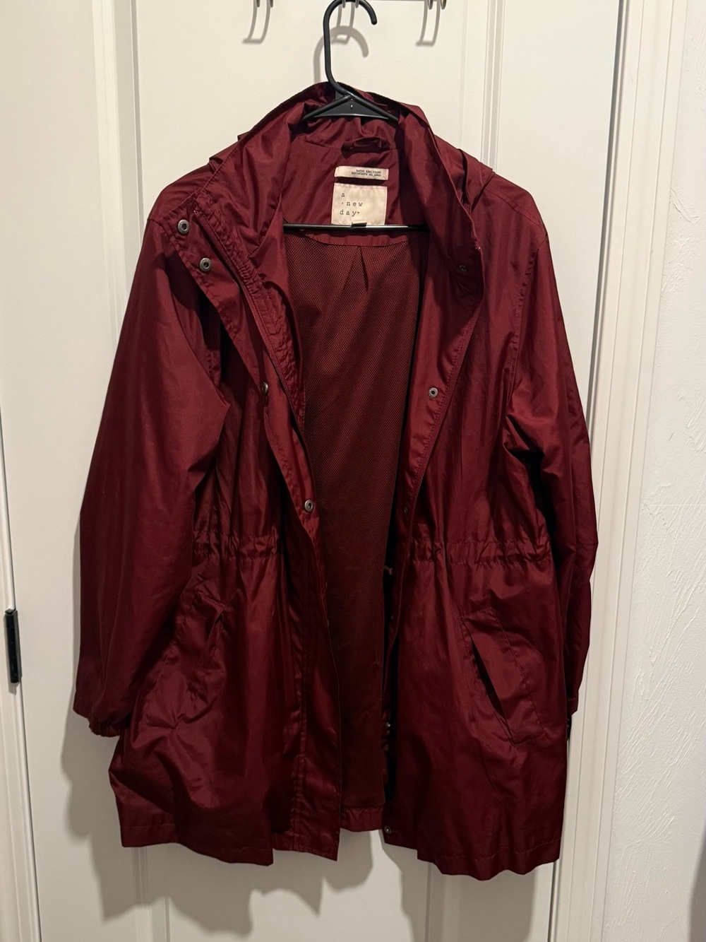A New Day - XL Women’s Lightweight Hooded Raincoat Jacket